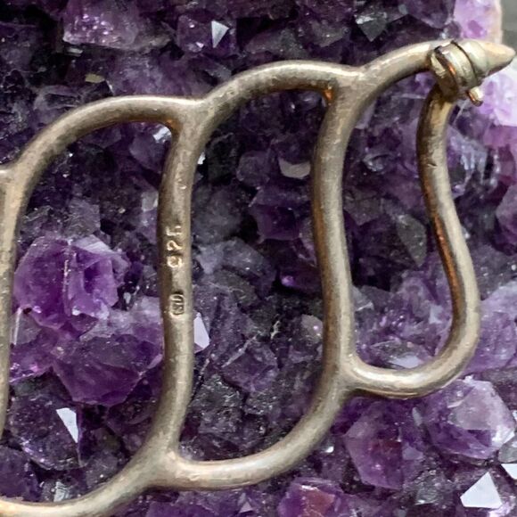 Sterling Silver Pin in curvaceous pattern, Vintage, Stamped - Picture 4 of 4